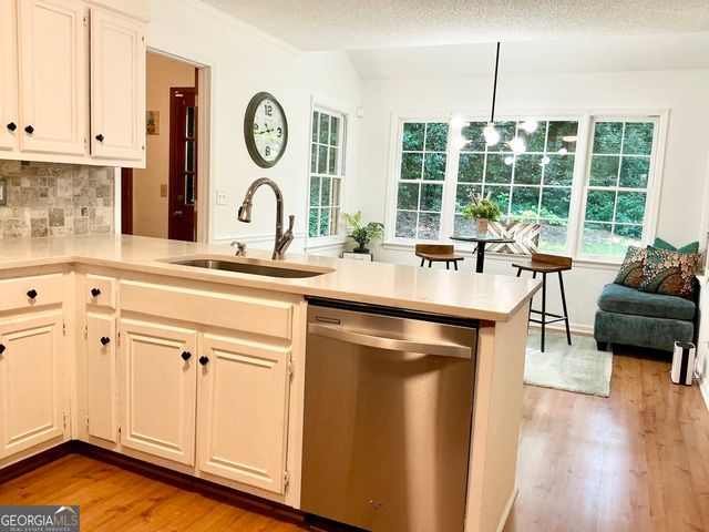1461 Fox Forest Terrace SW, Lilburn, GA 30047