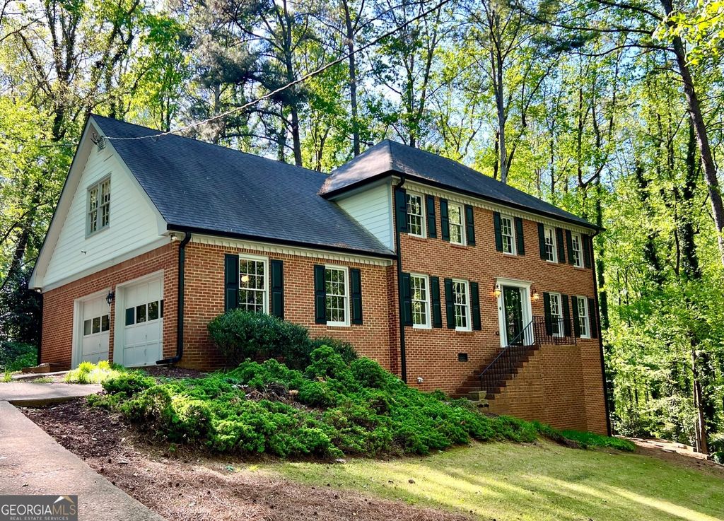 1461 Fox Forest Terrace SW, Lilburn, GA 30047