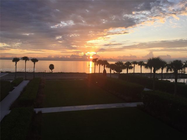 350 Ocean Drive 304N, Key Biscayne, FL 33149