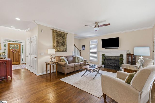 102 Cricken Tree Drive, Simpsonville, SC 29681
