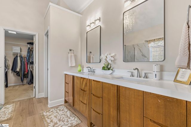102 Cricken Tree Drive, Simpsonville, SC 29681