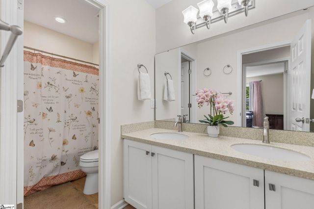102 Cricken Tree Drive, Simpsonville, SC 29681