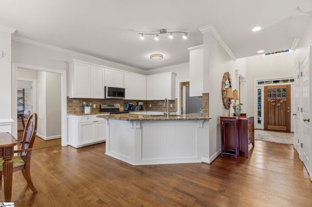 102 Cricken Tree Drive, Simpsonville, SC 29681