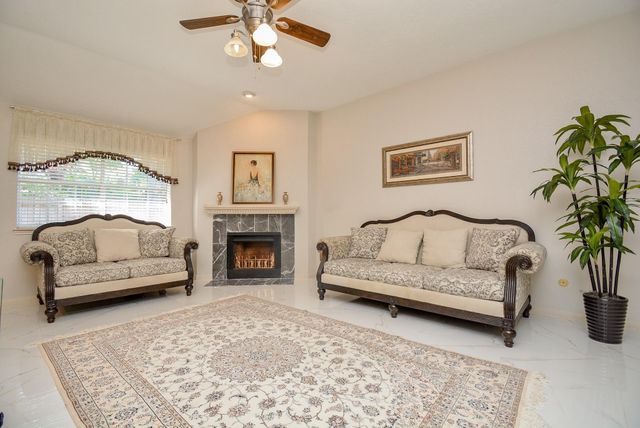 14823 Redwood Bend Trail, Houston, TX 77062