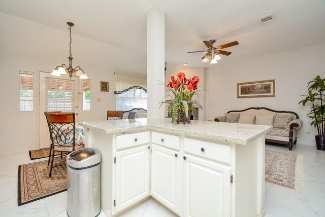 14823 Redwood Bend Trail, Houston, TX 77062