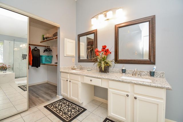 14823 Redwood Bend Trail, Houston, TX 77062