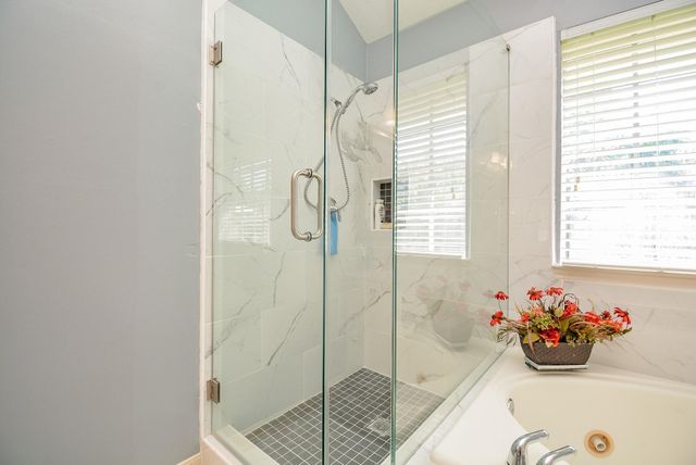 14823 Redwood Bend Trail, Houston, TX 77062