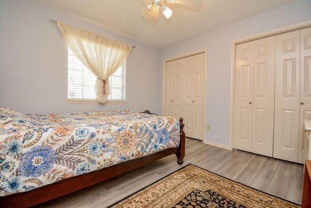 14823 Redwood Bend Trail, Houston, TX 77062