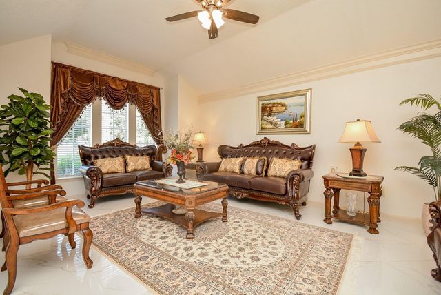 14823 Redwood Bend Trail, Houston, TX 77062