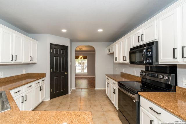 9439 Anderson Way, Converse, TX 78109