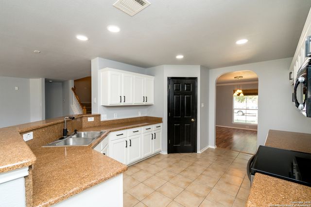 9439 Anderson Way, Converse, TX 78109