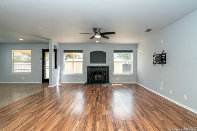 9439 Anderson Way, Converse, TX 78109