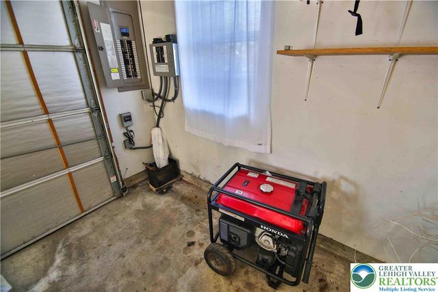 1357 North Cottonwood Road, Lehigh Twp, PA 18038