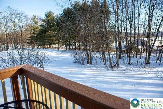 1357 North Cottonwood Road, Lehigh Twp, PA 18038