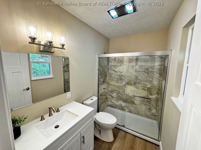 137 Springlea Drive, Winfield, WV 25213
