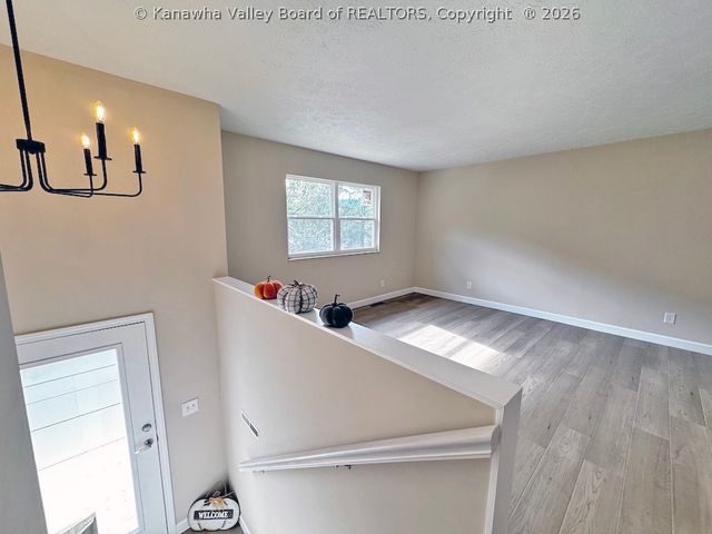 137 Springlea Drive, Winfield, WV 25213