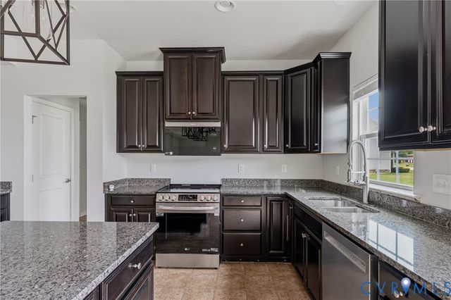 12218 Winbolt Dr, Chester, VA 23836