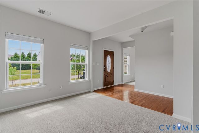 12218 Winbolt Dr, Chester, VA 23836