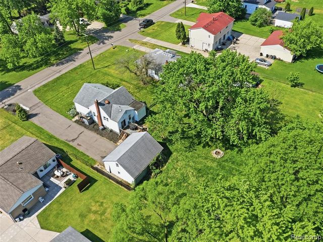 2733 Lovington Drive, Troy, MI 48083