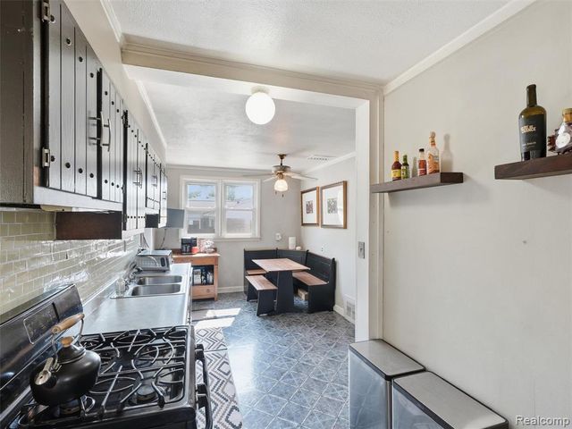 2733 Lovington Drive, Troy, MI 48083