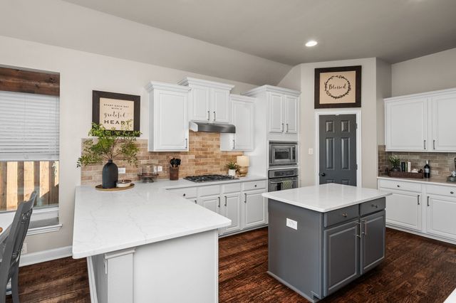 2911 Adams Drive, Melissa, TX 75454