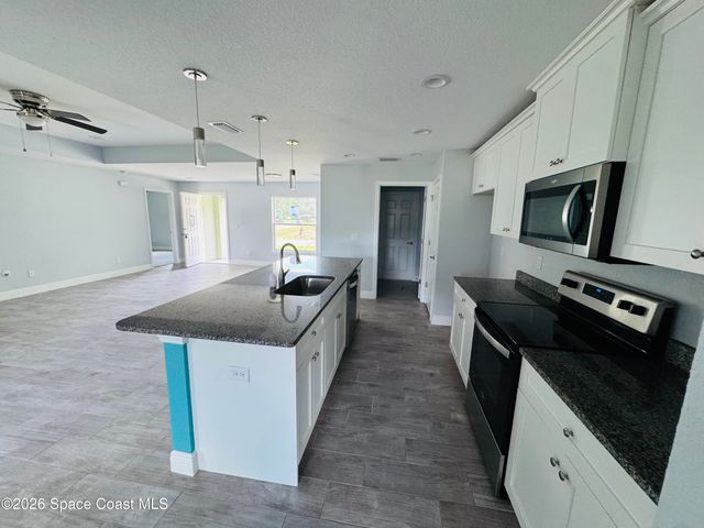 1196 Siboney Street NW, Palm Bay, FL 32907