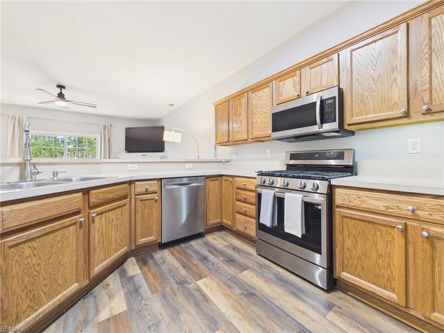 5128 Chayote CT, Virginia Beach, VA 23462