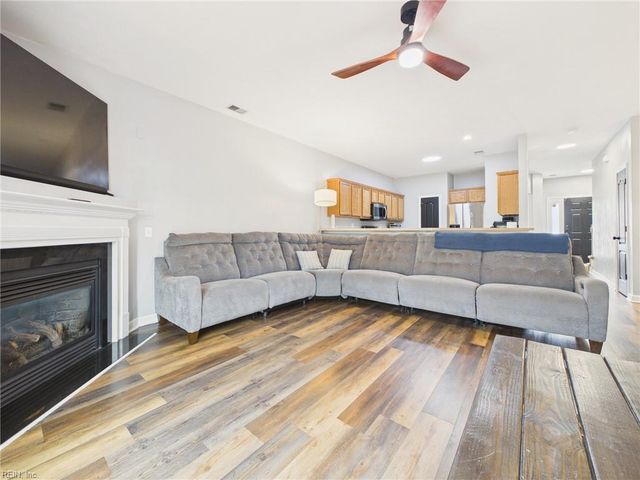 5128 Chayote CT, Virginia Beach, VA 23462