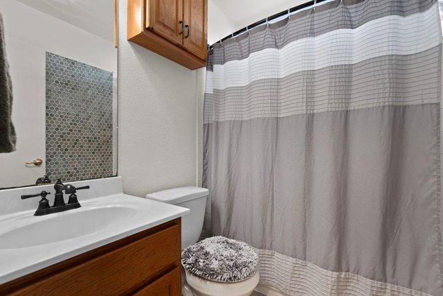 752 Atlantis, Kyle, TX 78640