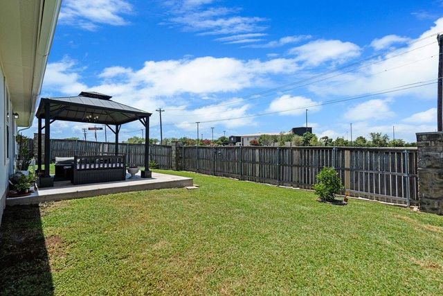 752 Atlantis, Kyle, TX 78640