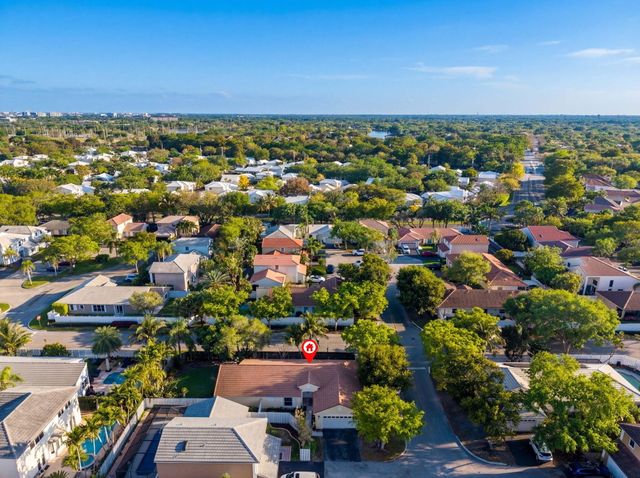 9549 NW 9th Court, Plantation, FL 33324