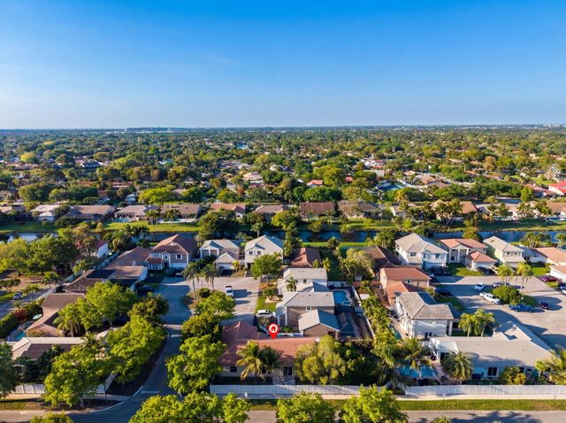 9549 NW 9th Court, Plantation, FL 33324