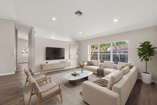 9549 NW 9th Court, Plantation, FL 33324