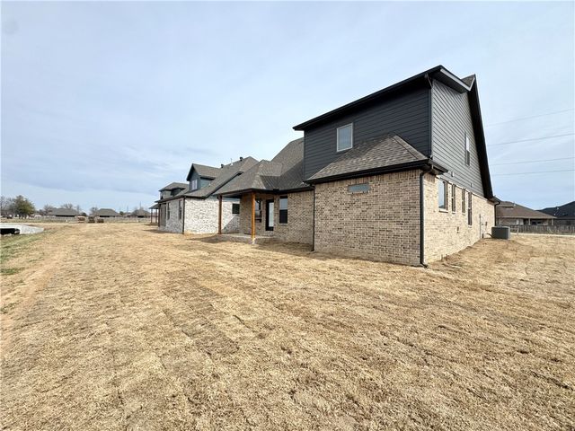 2904 SW Little Elm Loop, Bentonville, AR 72713