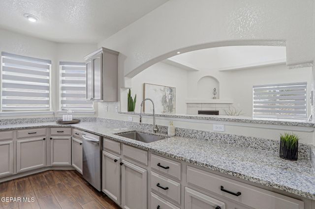 3121 TIERRA PAOLA Lane, El Paso, TX 79938