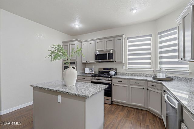 3121 TIERRA PAOLA Lane, El Paso, TX 79938