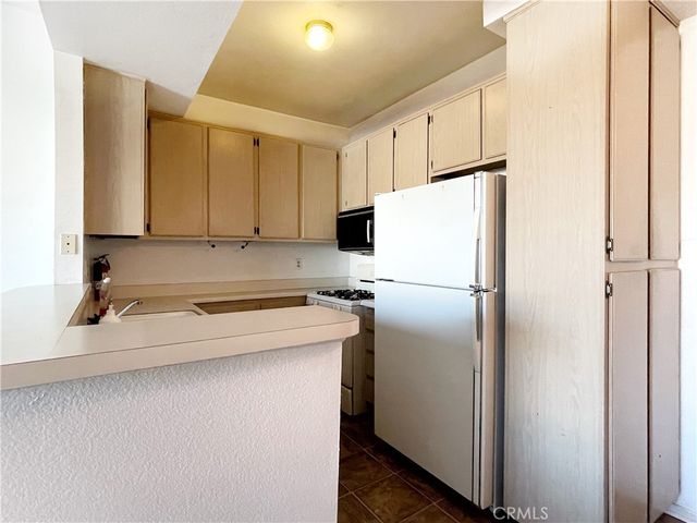 535 Magnolia Avenue 211, Long Beach, CA 90802