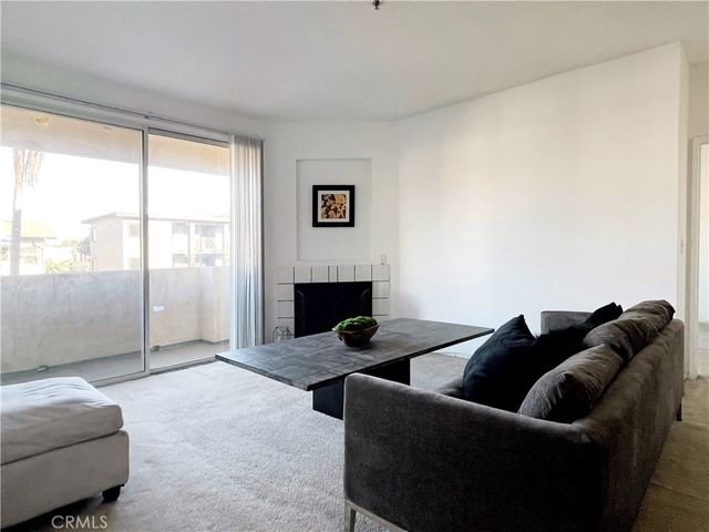 535 Magnolia Avenue 211, Long Beach, CA 90802