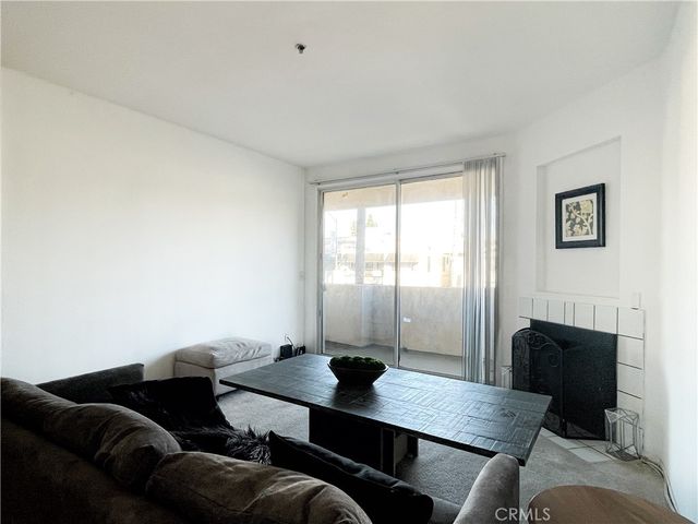 535 Magnolia Avenue 211, Long Beach, CA 90802