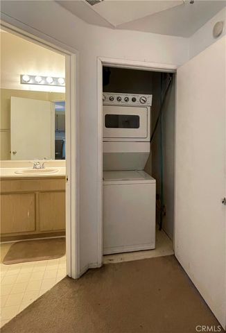 535 Magnolia Avenue 211, Long Beach, CA 90802