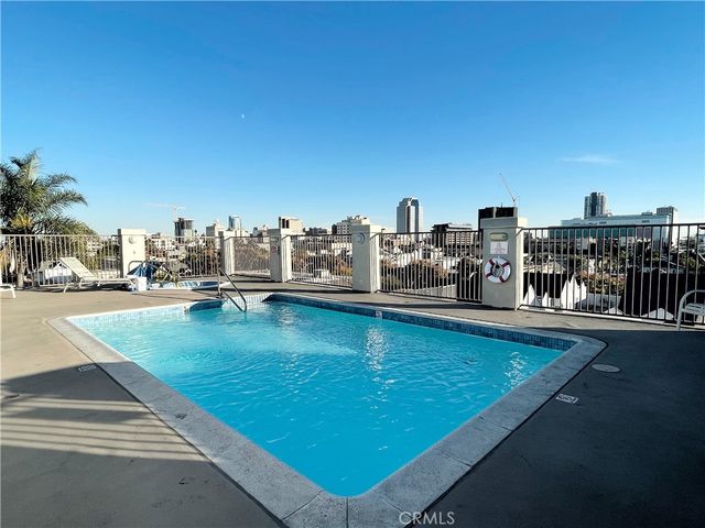 535 Magnolia Avenue 211, Long Beach, CA 90802