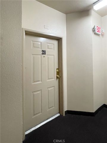 535 Magnolia Avenue 211, Long Beach, CA 90802