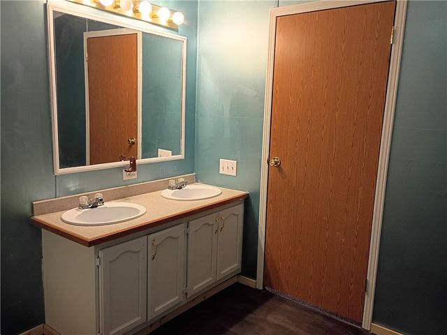 129 Shaner Dr, Buffalo Twp, PA 16055