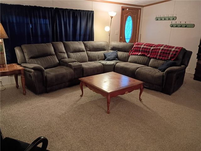 129 Shaner Dr, Buffalo Twp, PA 16055