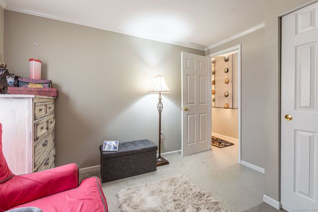 15 Sioux Road, East Hartford, CT 06118