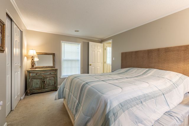 15 Sioux Road, East Hartford, CT 06118