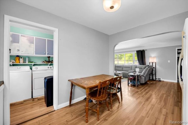 39401 Long Street, Harrison Twp, MI 48045
