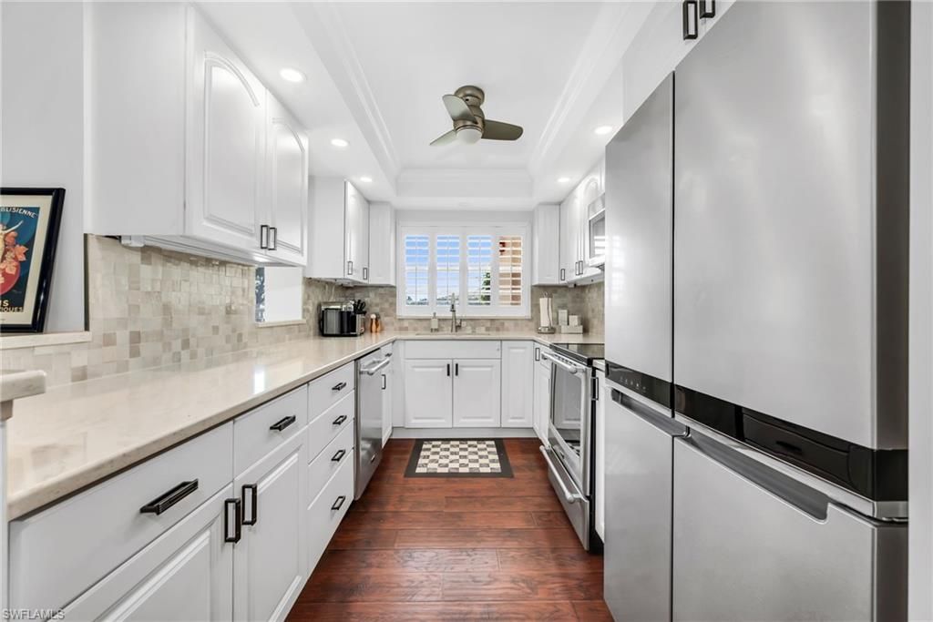 3500 Gulf Shore BLVD N 104, NAPLES, FL 34103 — photo 4