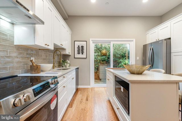 109 WATKINS ST, Philadelphia, PA 19148