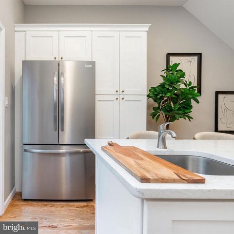 109 WATKINS ST, Philadelphia, PA 19148